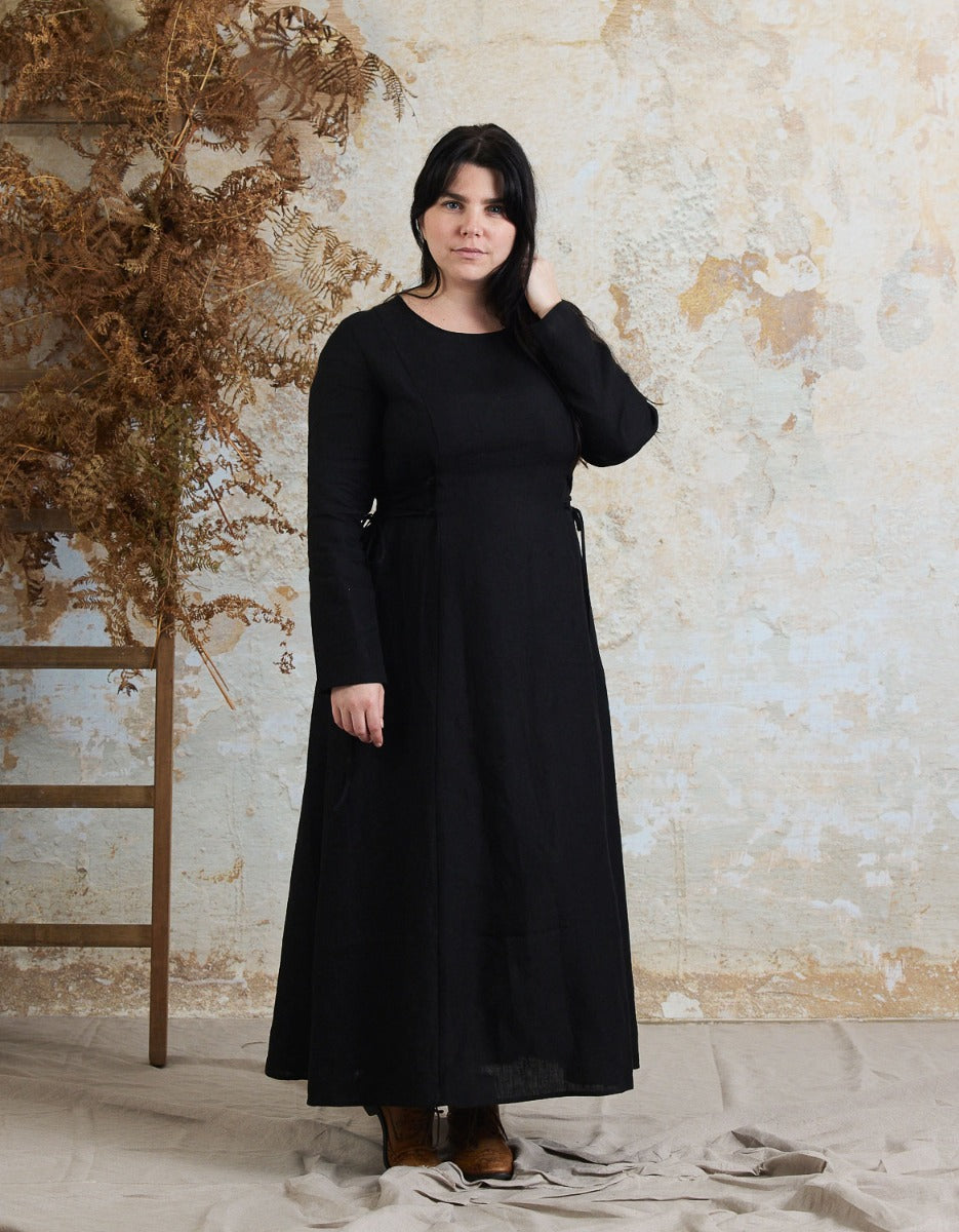 black linen maxi dress Elina Black linen maxi dress