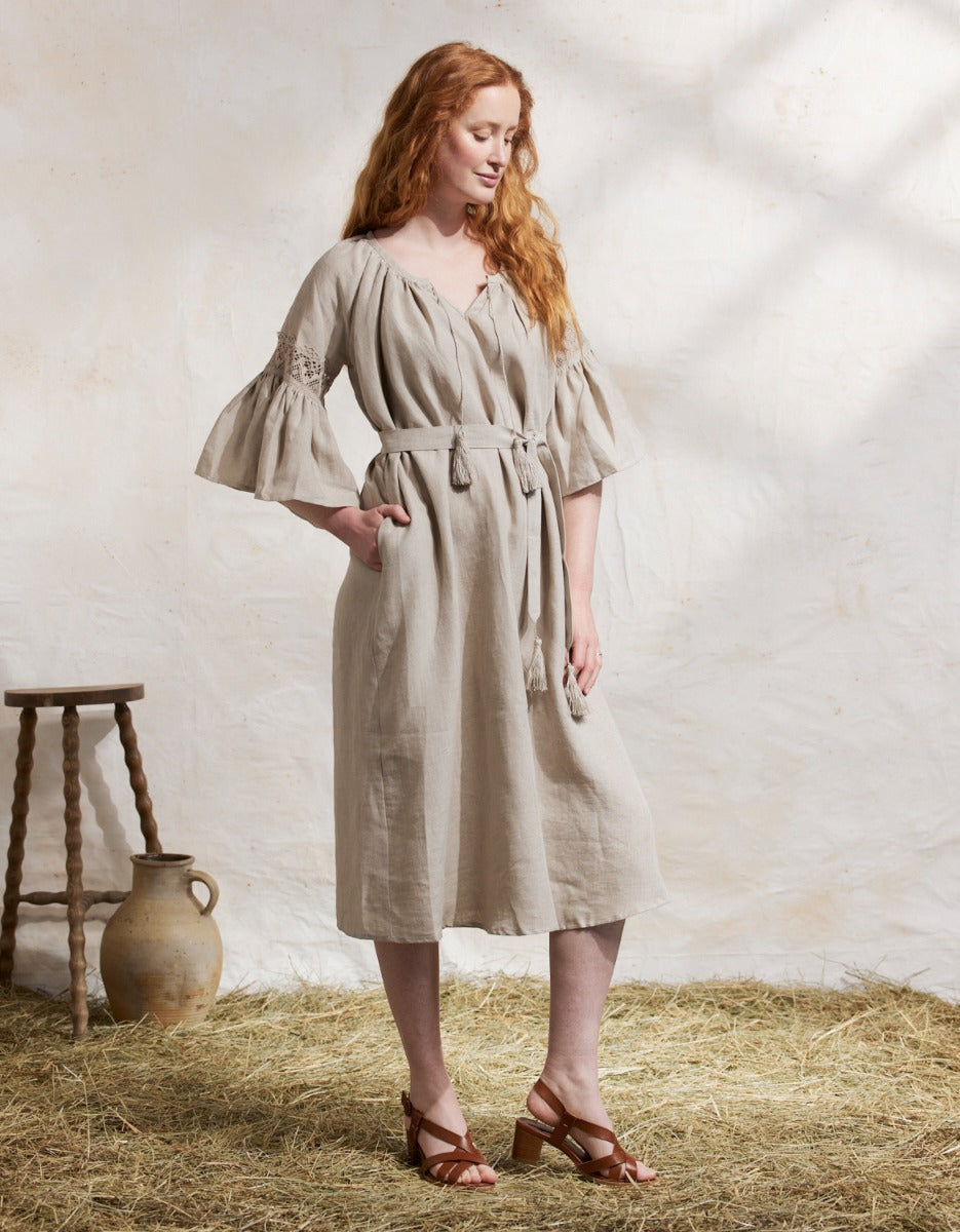 Svetlana dress in natural linen and linen lace
