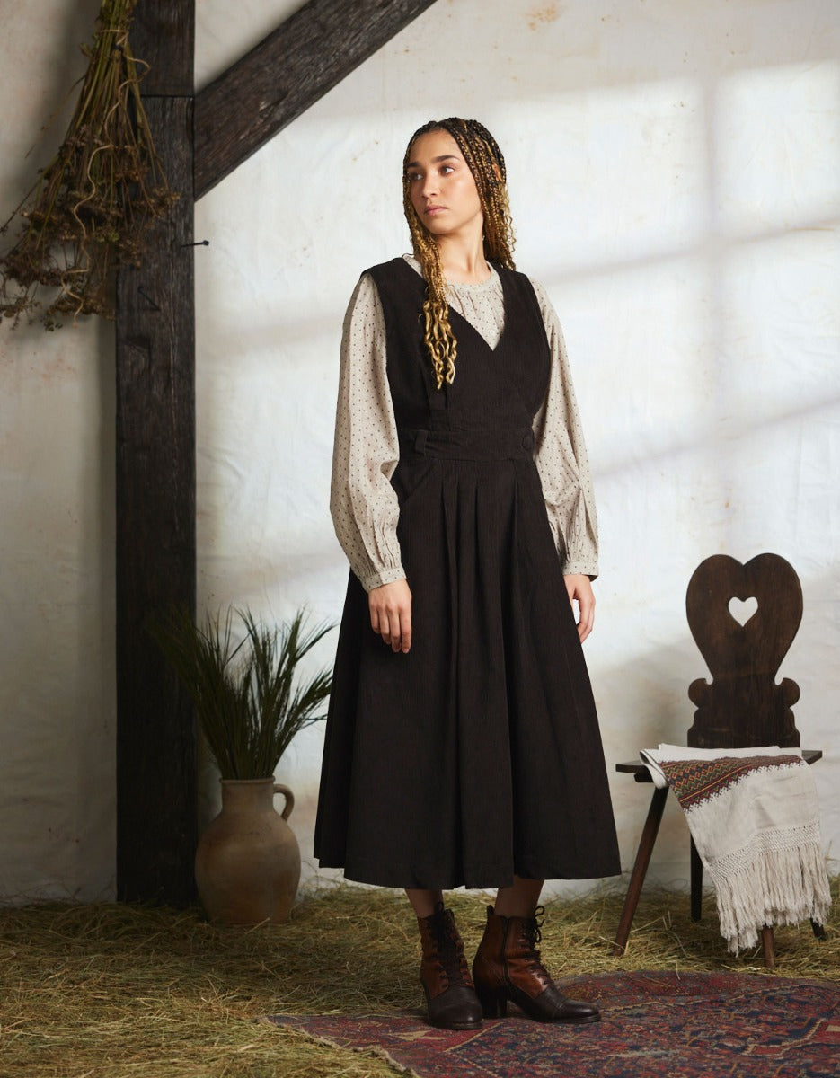 Yana Corduroy jumper Dress Black