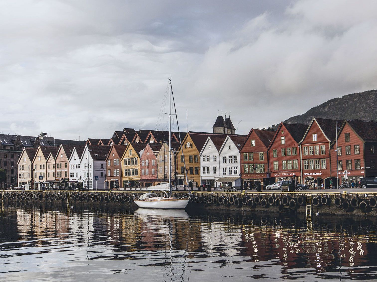 From Heritage to Everyday: The Spirit of the Norwegian Bunad in the “Alina” Dress