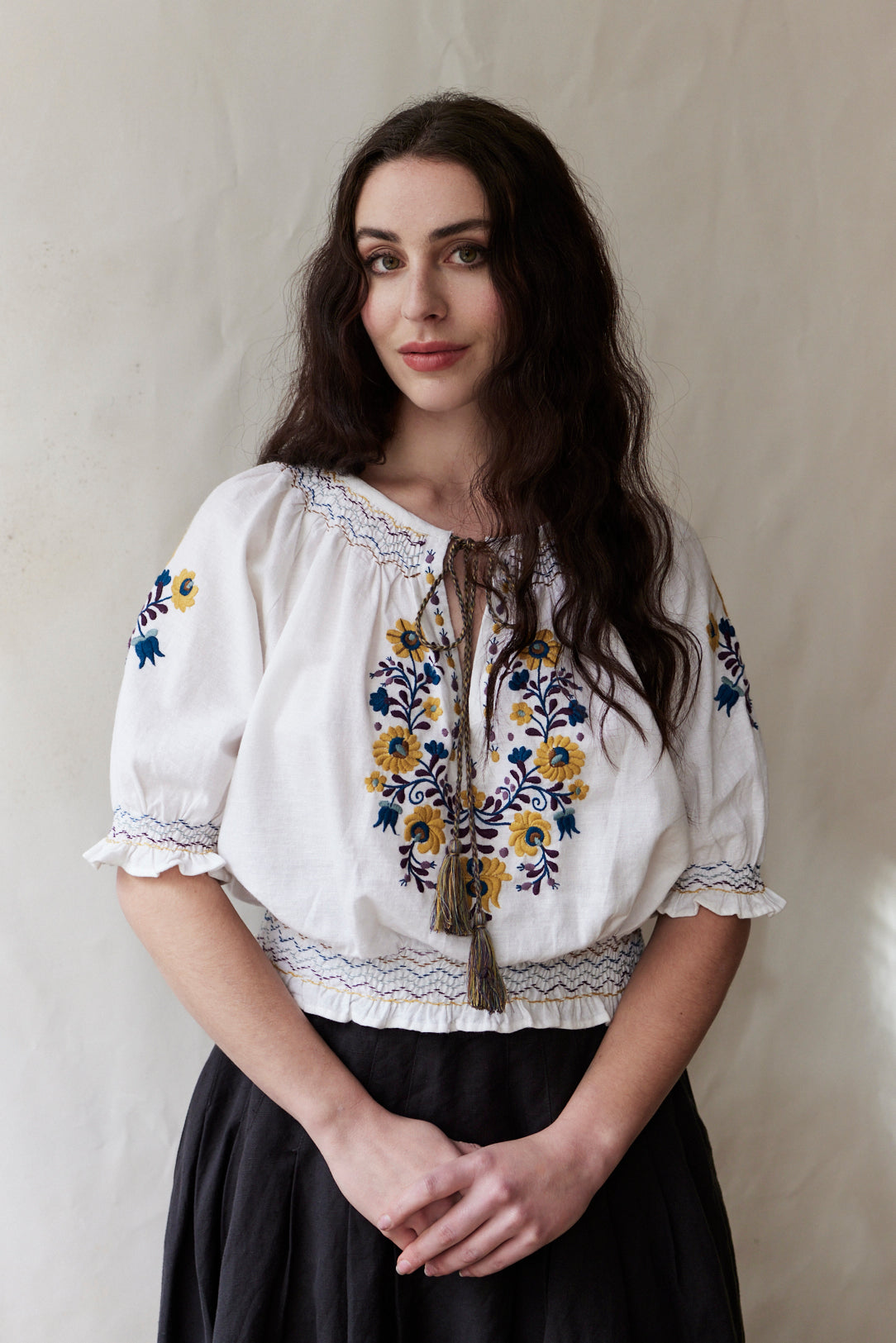 "Timea" blouse with embroidered Matyó flowers white