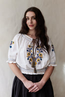 "Timea" blouse with embroidered Matyó flowers white