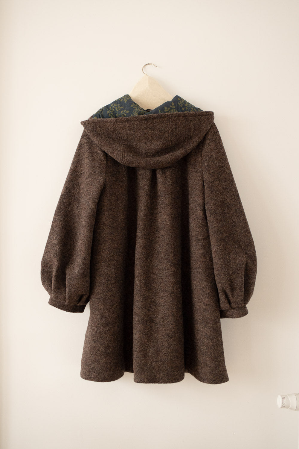 “Aneta” hooded cape coat pure wool moss green