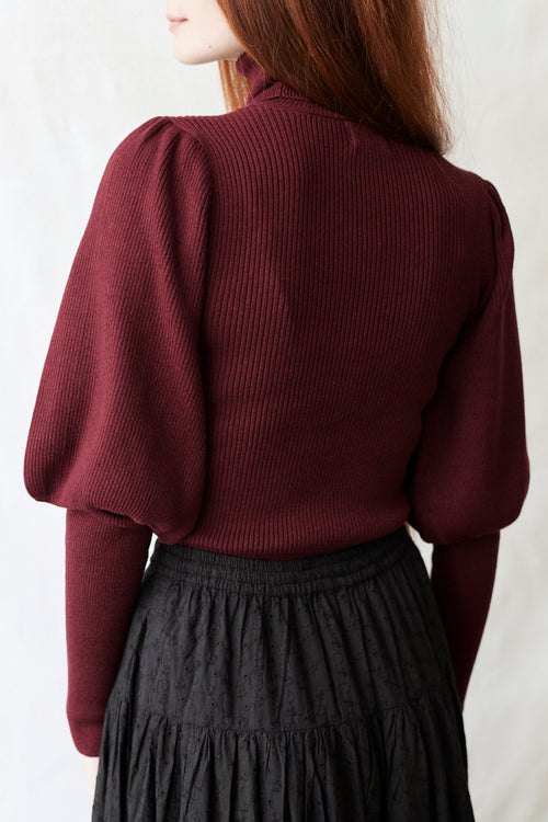 Pull col roulé 'Ariana' en coton et cachemire avec manches gigot bordeaux