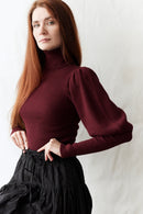 Pull col roulé 'Ariana' en coton et cachemire avec manches gigot bordeaux