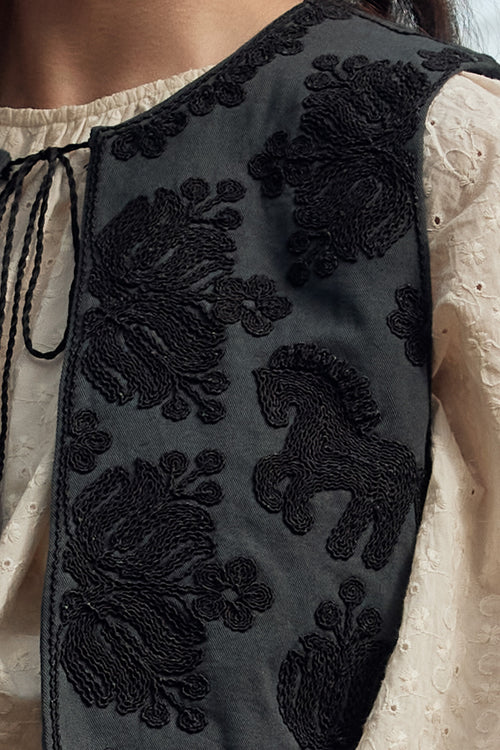 "Denesz" embroidered cotton vest weathered black