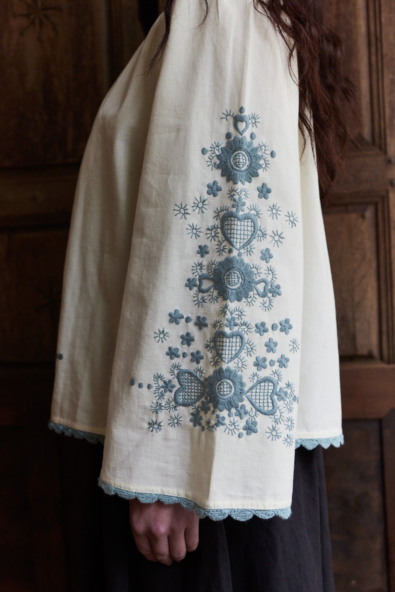 Blouse "Kalia" en coton brodé creme