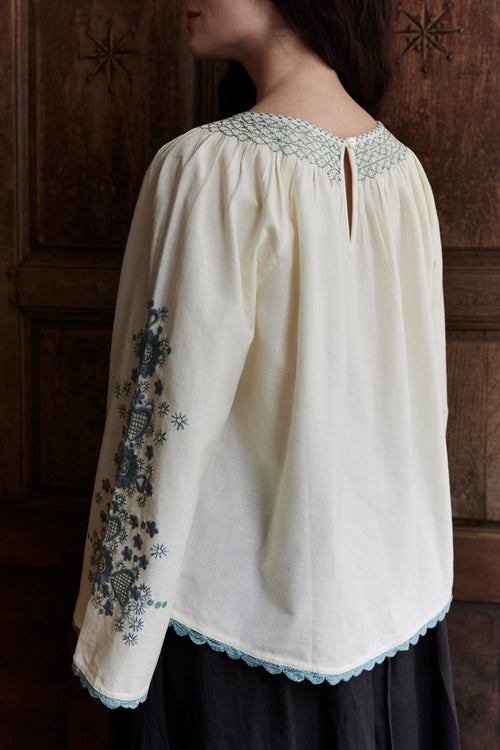 Blouse "Kalia" en coton brodé creme