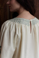 Blouse "Kalia" en coton brodé creme