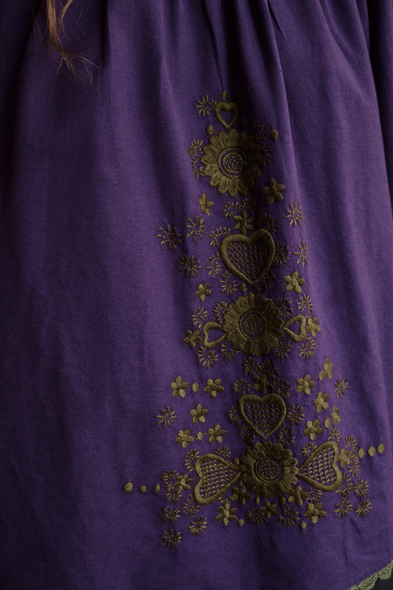 Blouse "Kalia" en coton brodé violet