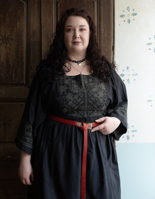 Robe brodée 'Mivilud' noire