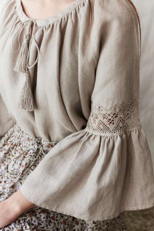 Graceful lady with linen top elven style