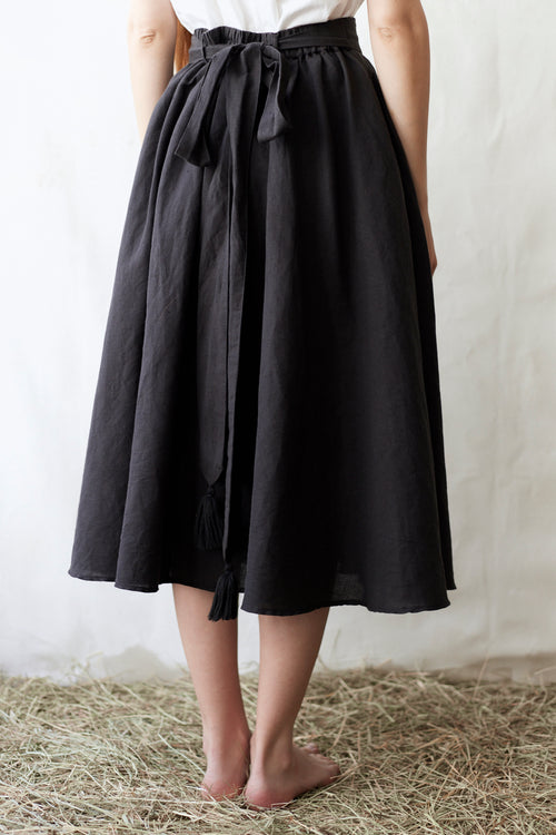 'Vineta' linen midi skirt black