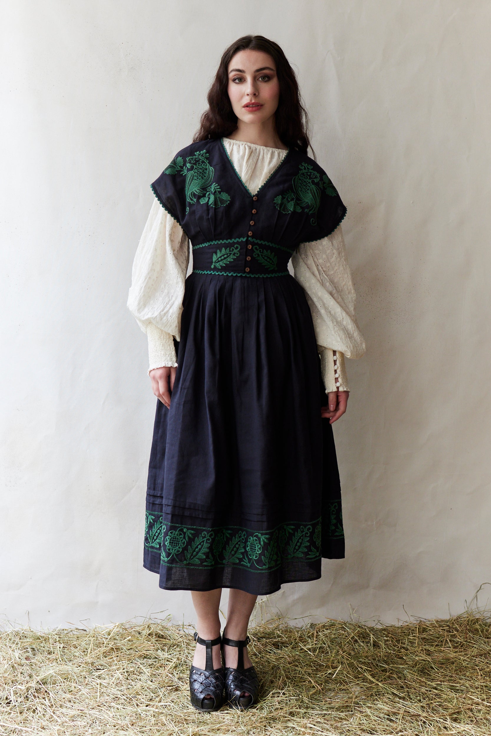 "Vivika" black dress with green embroideries