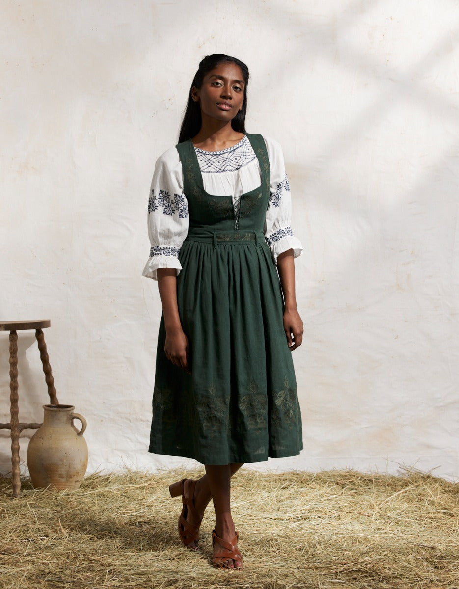 Robe brodée 'Alina' vert lierre