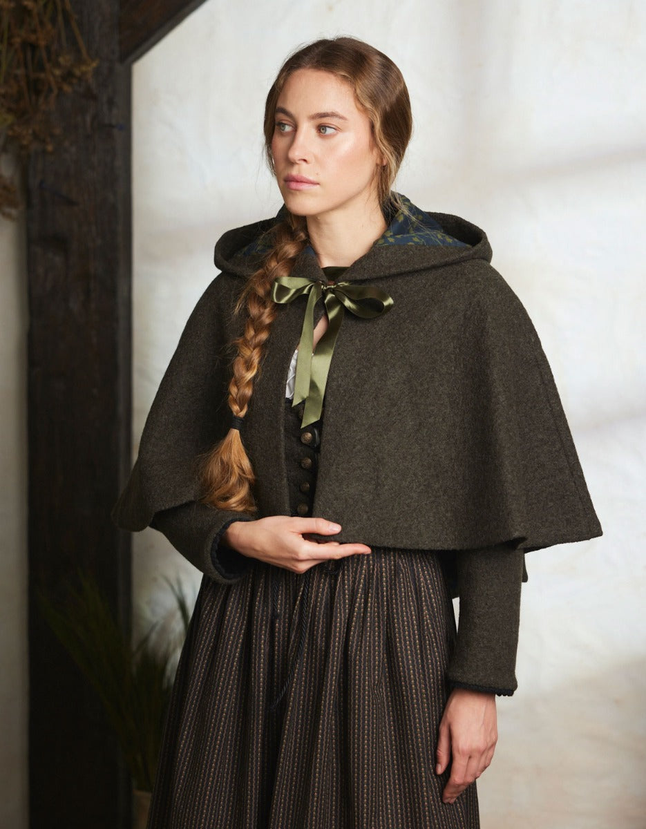 Aneta Moss Cape | Aneta Cape for Women | Designer Cape – voriagh