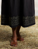 Robe brodée 'Mivilud' noire