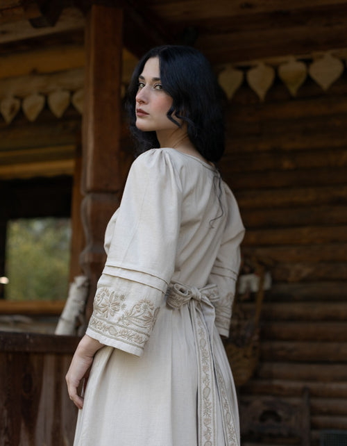 "Astrid" dress ceramic off white with nuanced embroideries