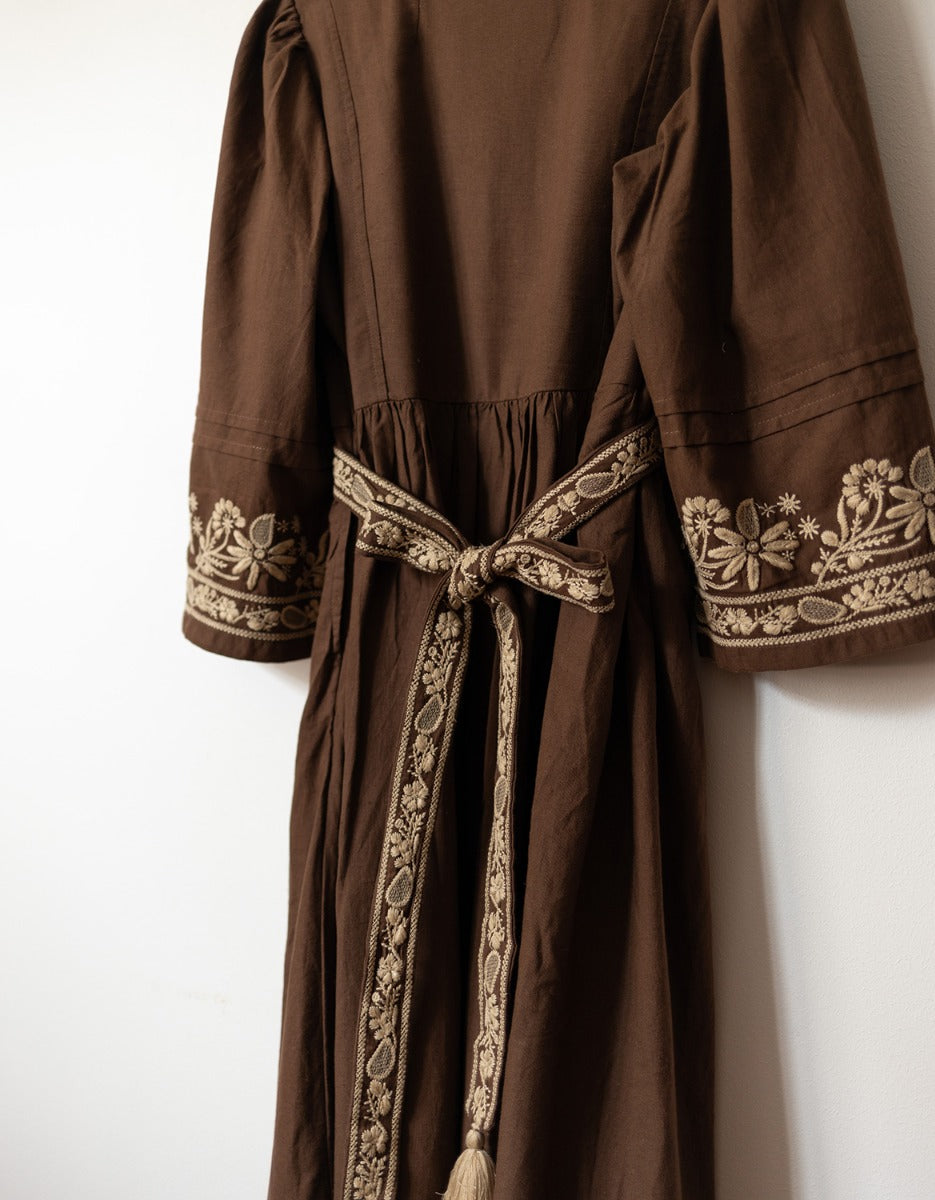 Robe 'Astrid' brodée inspirée pain d'épice