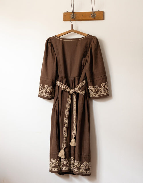 Robe 'Astrid' brodée inspirée pain d'épice