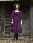 Robe 'Austra' brodée couleur prune