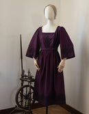 Robe 'Austra' brodée couleur prune