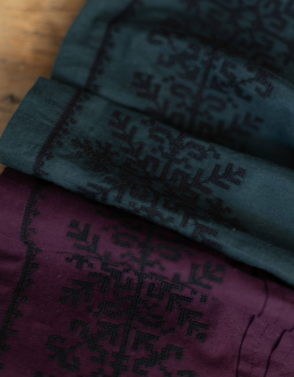Robe 'Austra' brodée couleur prune