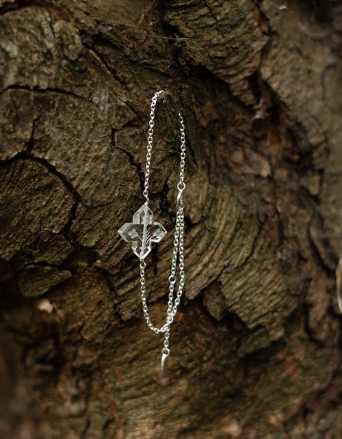 Bracelet 'Glacier Flocon' en quartz blanc ancien gravé et argent 925