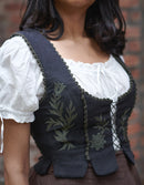 Corset 'Gisela' brodé en lin sarrasin