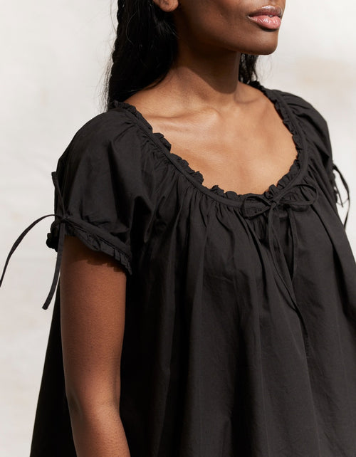"Cosima" black cotton top with short sleeves