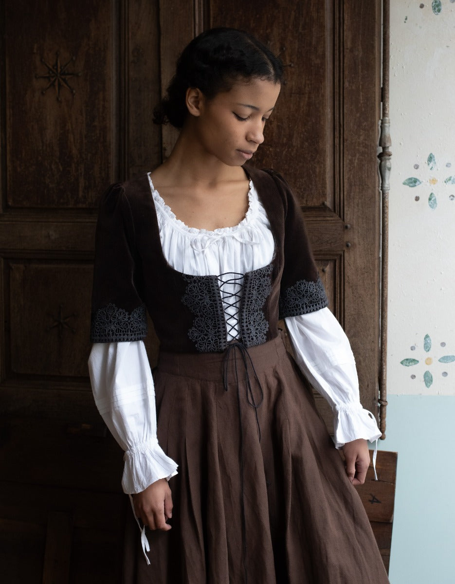 Corset 'Daria' en velours avec manches châtaigne
