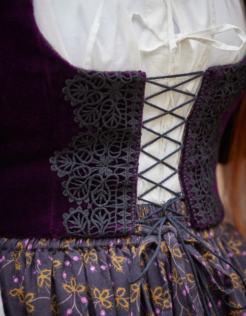 Corset 'Daria' en velours avec manches pourpre