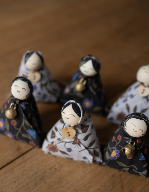 DIY kit '6 small Lavender Laumė' - Millicent Black/Cream