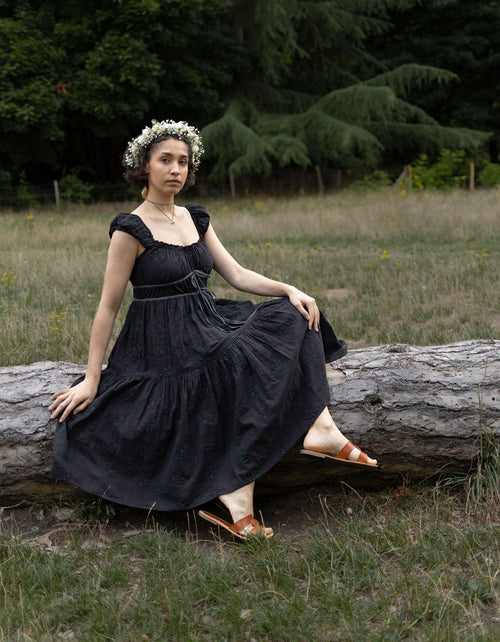 "Ebely" eyelet fabric dress short sleeves black