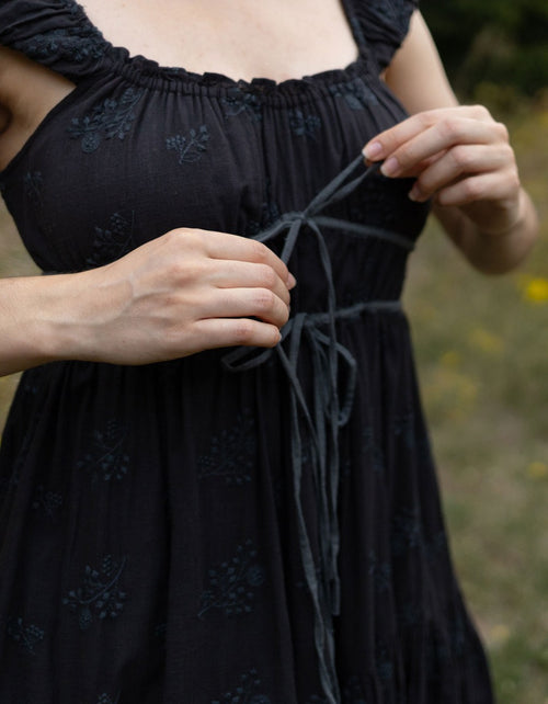"Ebely" eyelet fabric dress short sleeves black