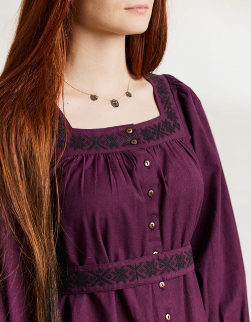 Robe brodée 'Elma' prune
