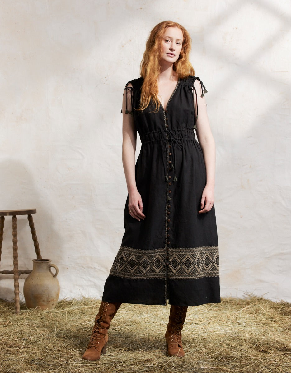 Robe longue 'Elvira' brodée sans manches mousse