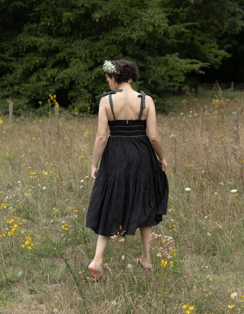 Robe 'Emily' broderie anglaise à bretelles noire