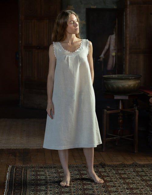 "Flora" scalloped shift dress in linen