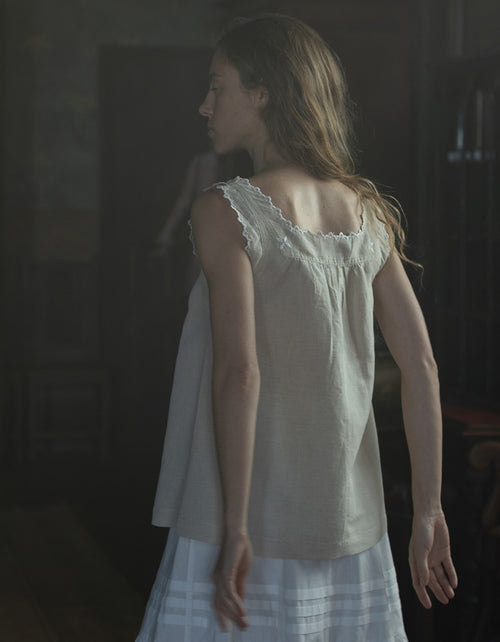 "Flora" scalloped cami in linen