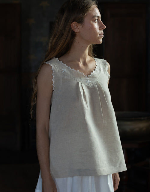 "Flora" scalloped cami in linen