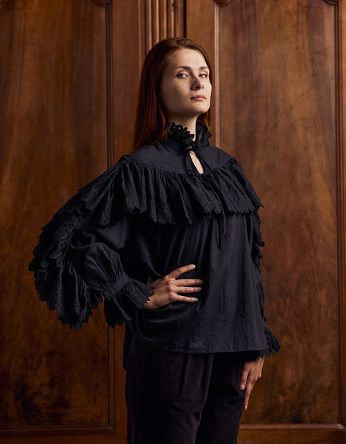 "Gabryela" blouse in cotton with embroidered ruffles black