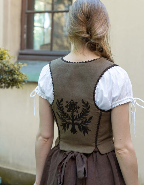 Corset 'Gisela' brodé en lin sarrasin