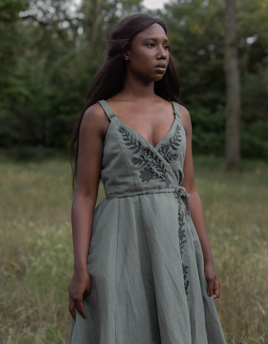 Robe croise 'Gisela' sauge brode sage / XXL