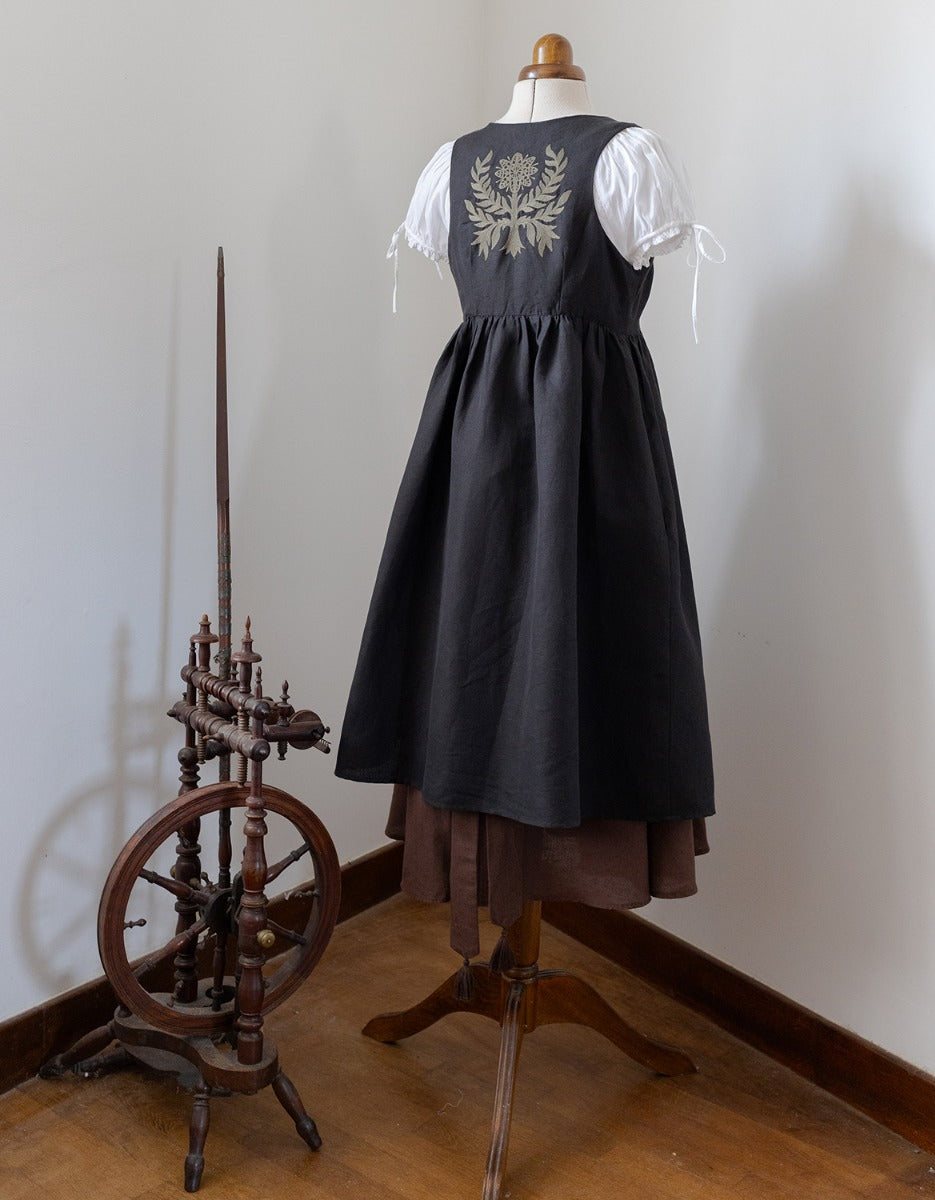 "Gisela" embroidered over dress black