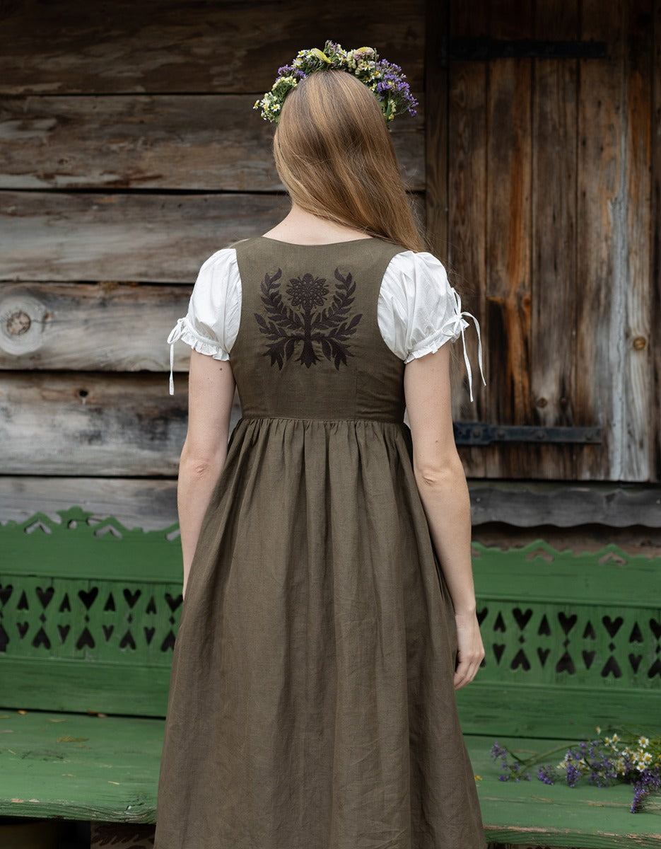 Sur-robe 'Gisela' sarrasin brodée