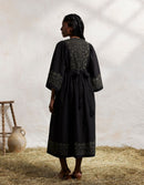 Robe brodée 'Mivilud' noire