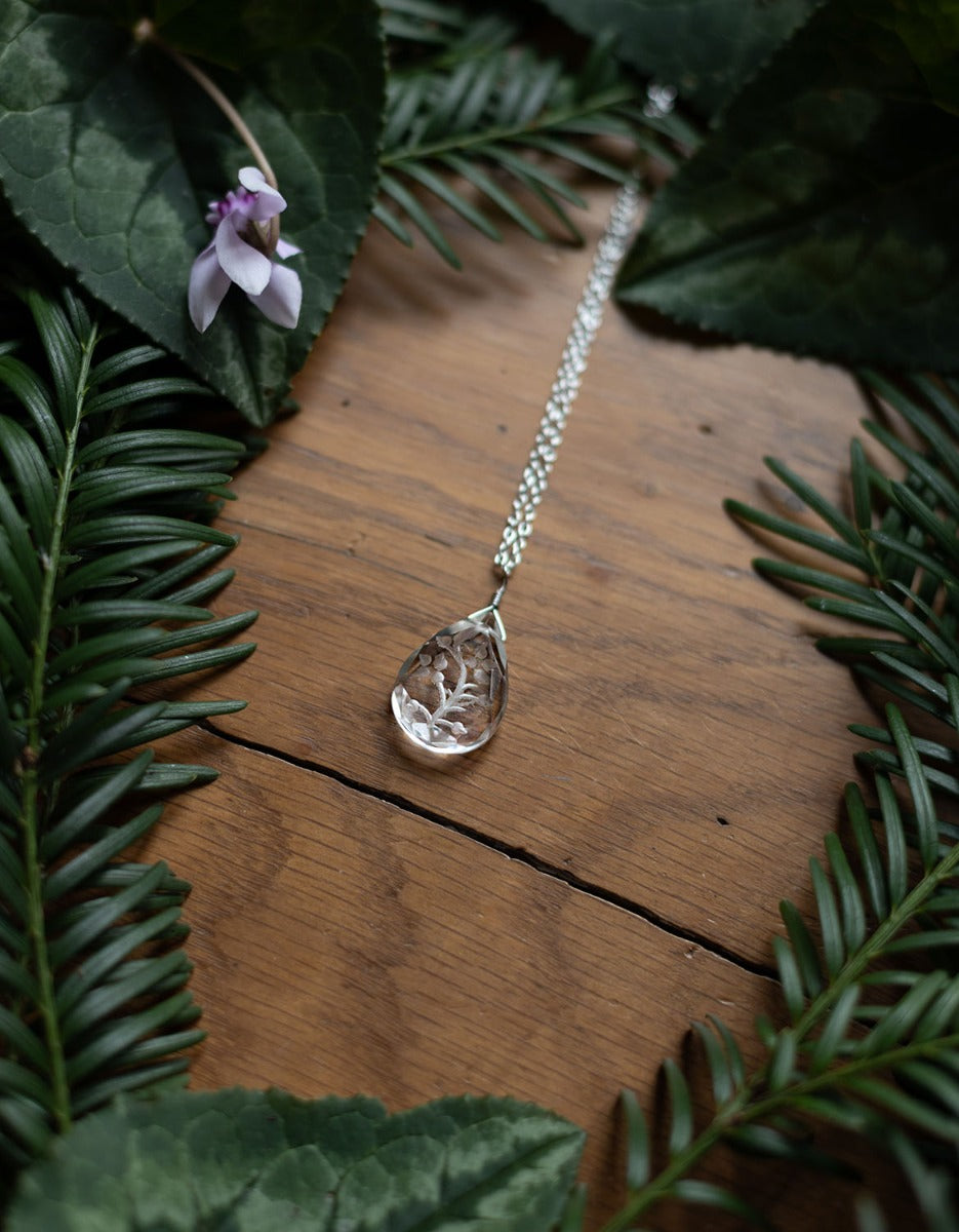 Collier 'Glacier Goutte' en cristal de roche taillé et argent 925