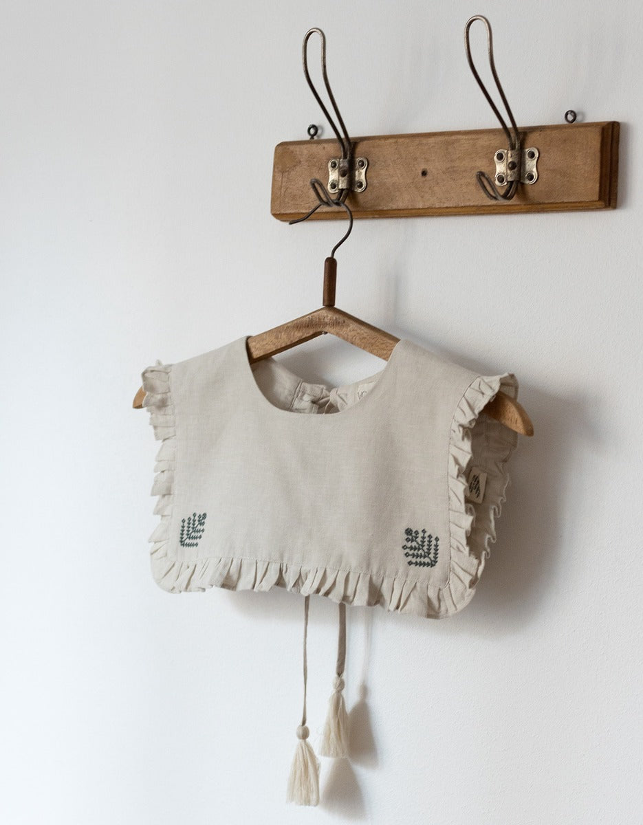 Helga' embroidered collar sage green – voriagh - sisters from