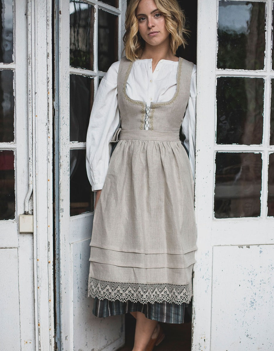"Lina" apron natural linen and linen lace